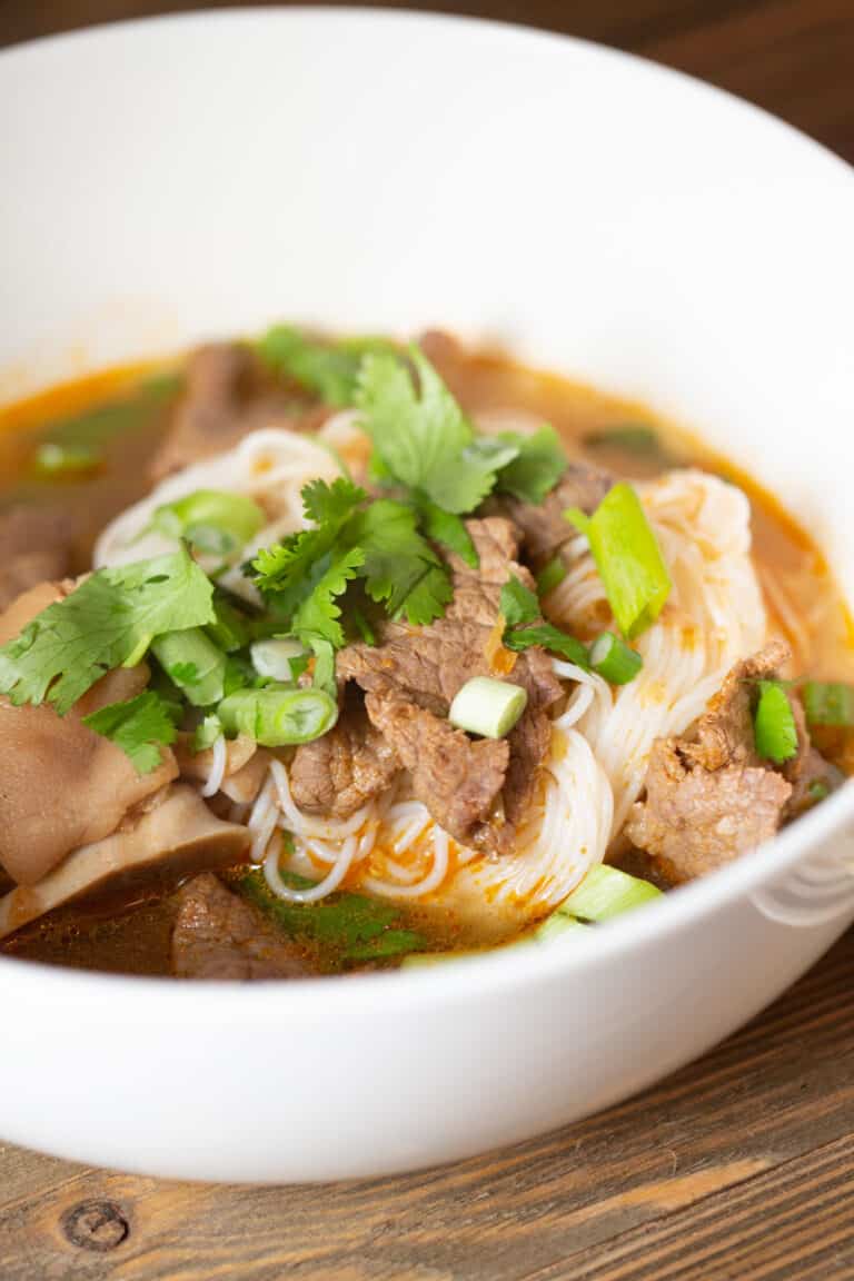 Simple Bun Bo Hue - Vietnamese Spicy Noodle Soup - Cooking with Lane