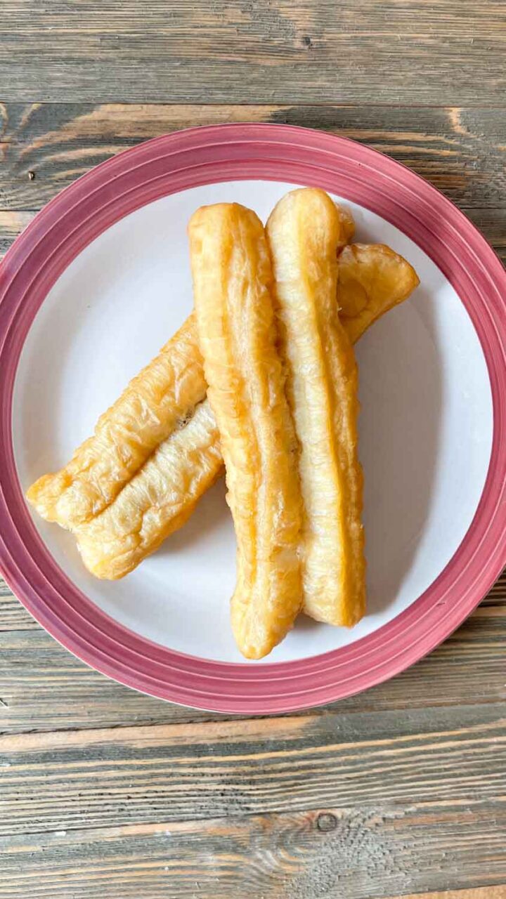 Simple Recipe for Vietnamese Fried Bread Sticks Banh Quay (Patongko)